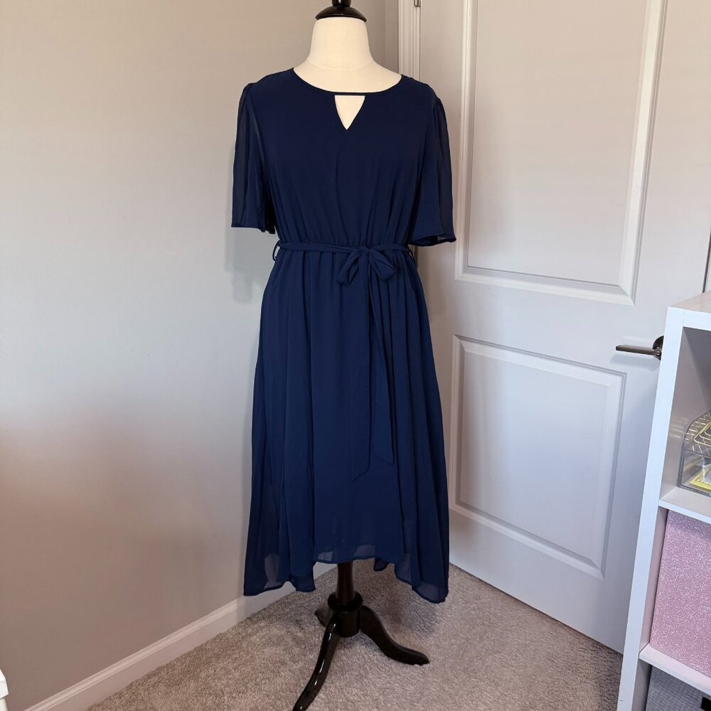 NWT BloomChic Navy Midi Dress – Size 22/24